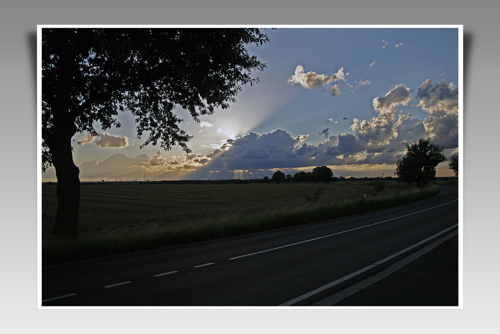 Abendhimmel über Köln-porz