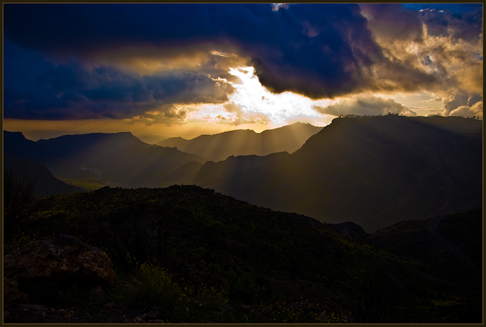 Abendlandschaft in den Bergen von Gran Canaria von MaxDo 