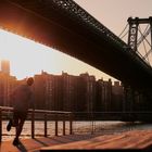 Abendlauf unter der Williamsburg Bridge