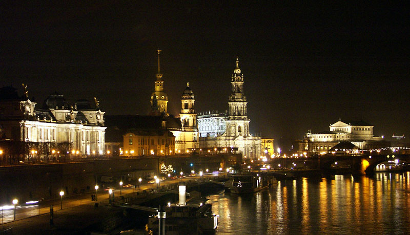 Abendliche Altstadtkulisse von Dresden