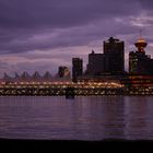 Abendliche Skyline in Vancouver