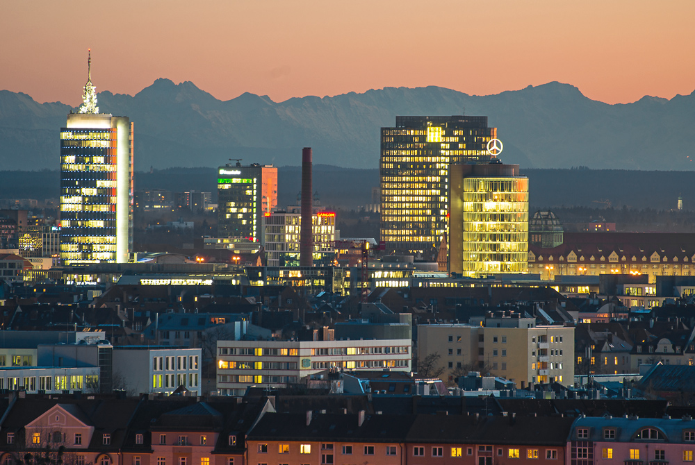 Abendliche Stadtlandschaft