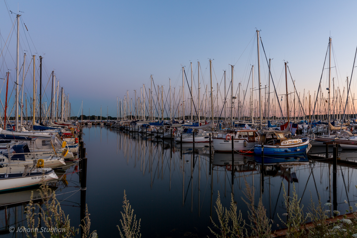 Abendliche Stille im Hafen I