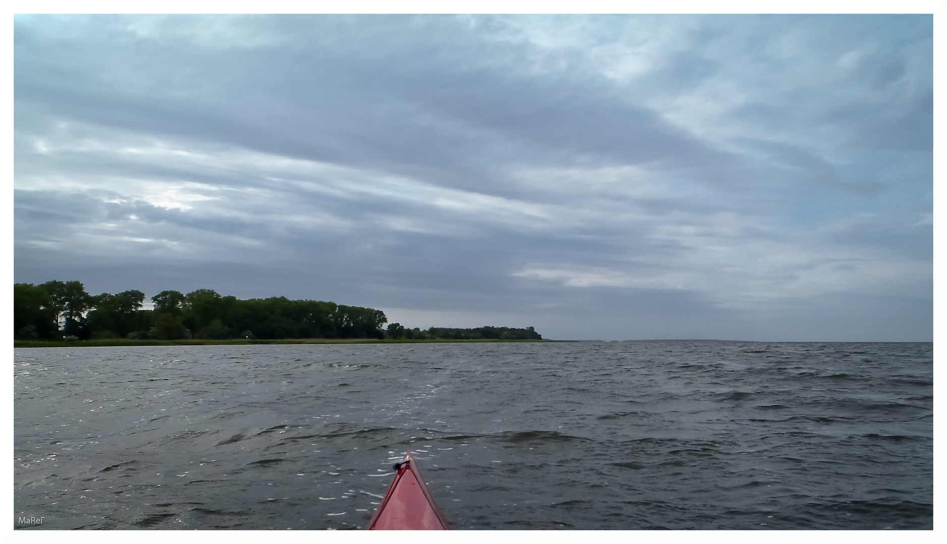 Abendliche Stimmung auf dem Wasser 2