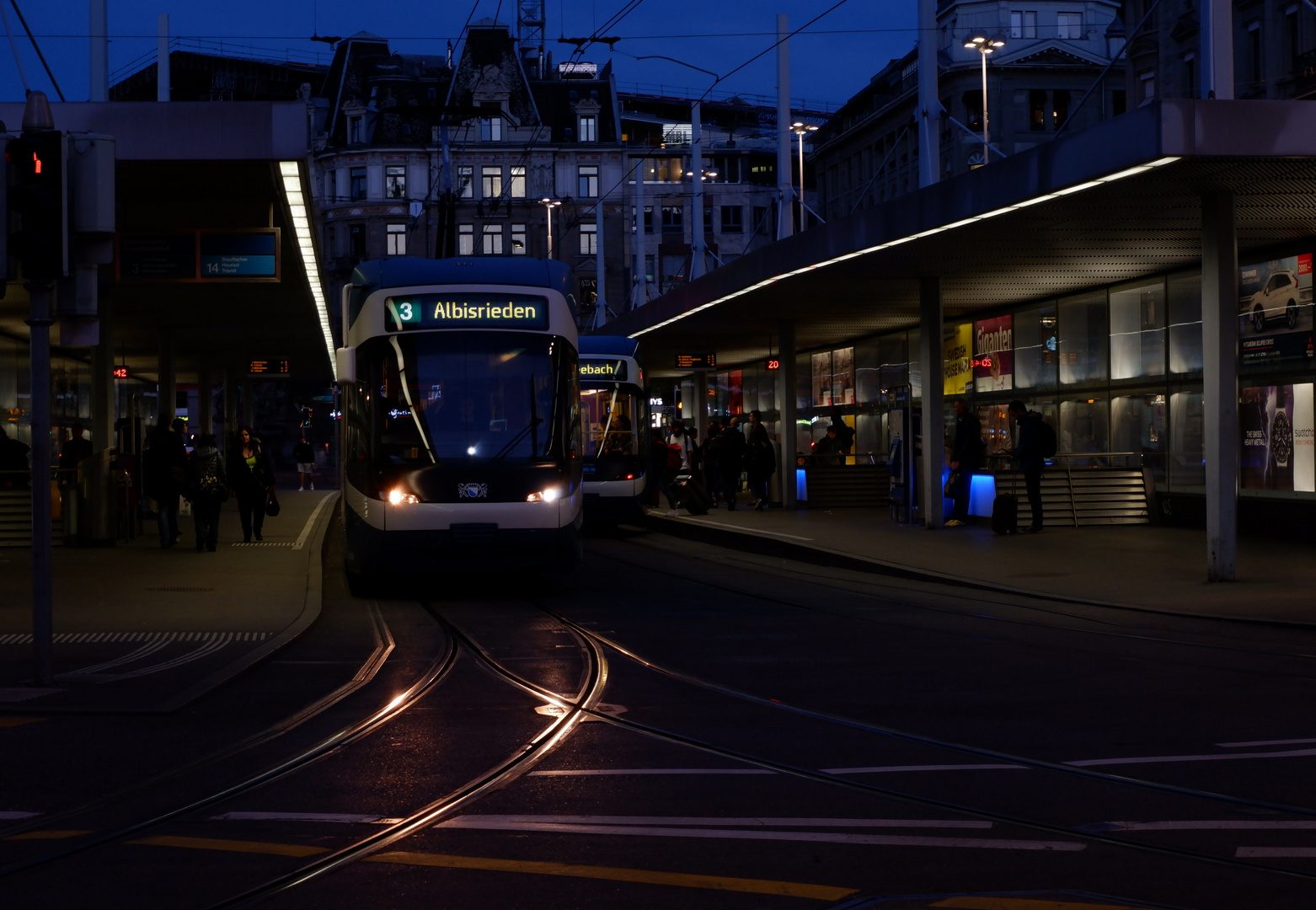 Abendliche Straßenbahnfahrt