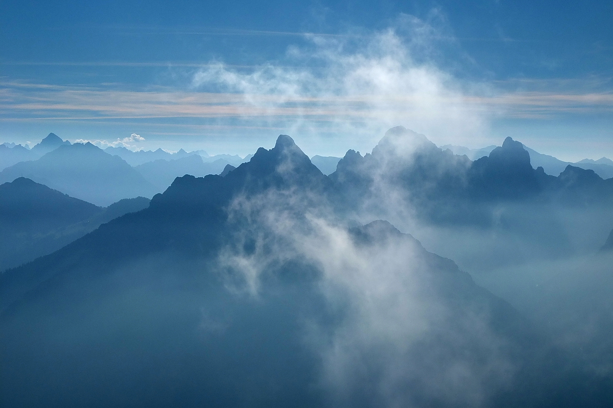 Abendlicher Blick auf die Tannheimer Berge