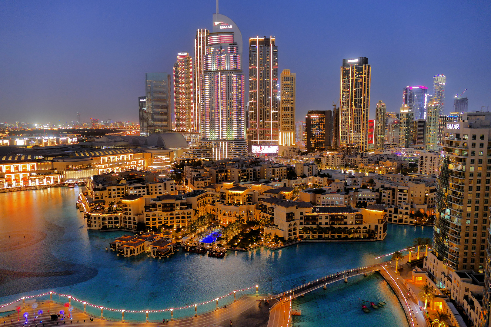 Abendlicher Blick auf Downtown Dubai 