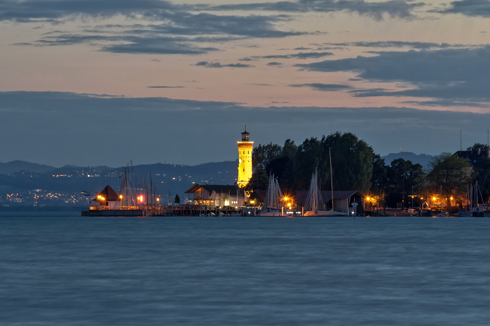 Abendlicher Blick auf Lindau