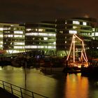 Abendlicher Blick in den Duisburger Innenhafen 