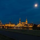 Abendlicher Blick über die Elbe