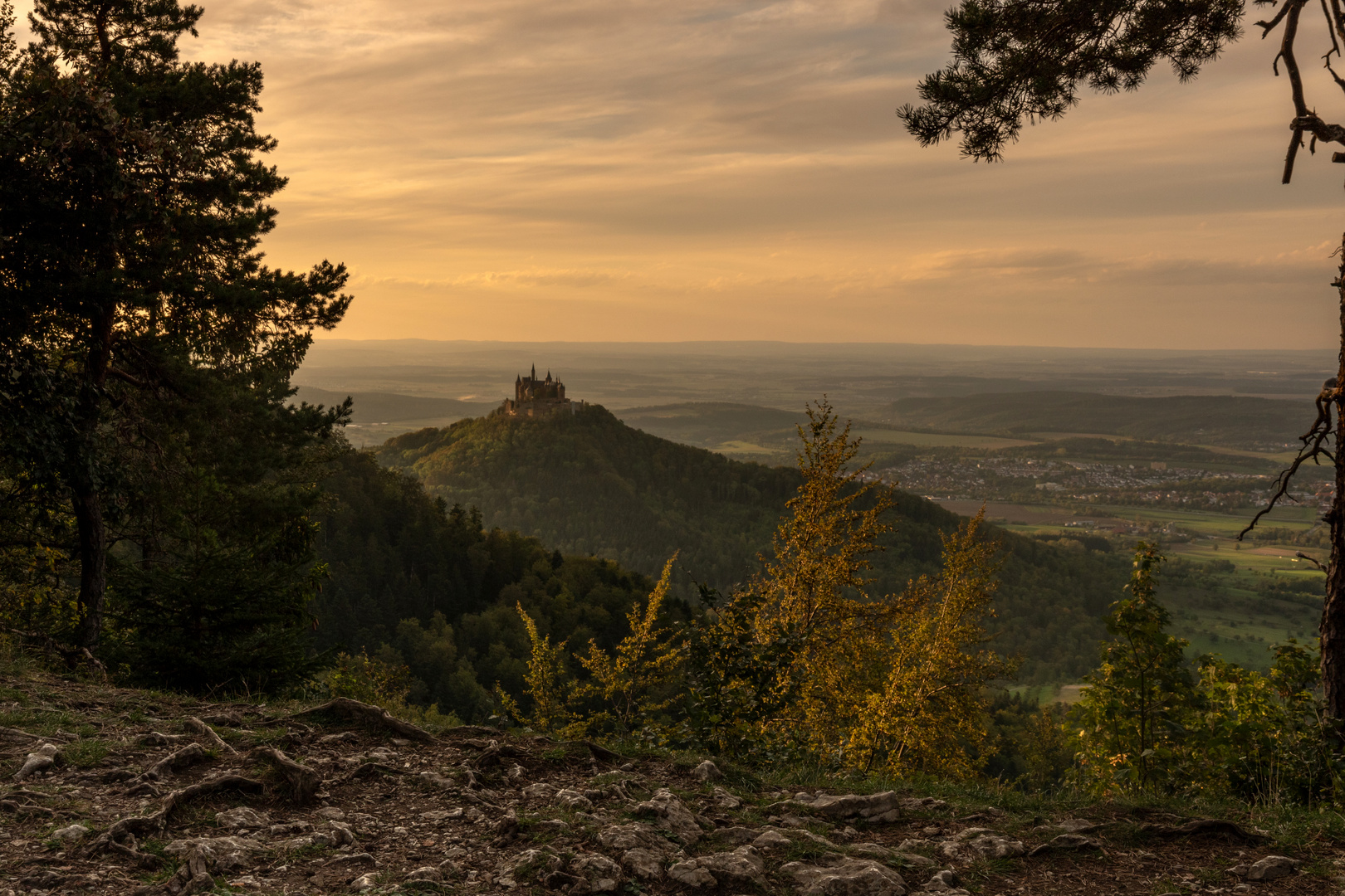 Abendlicher Blick zur Burg Hohenzollern