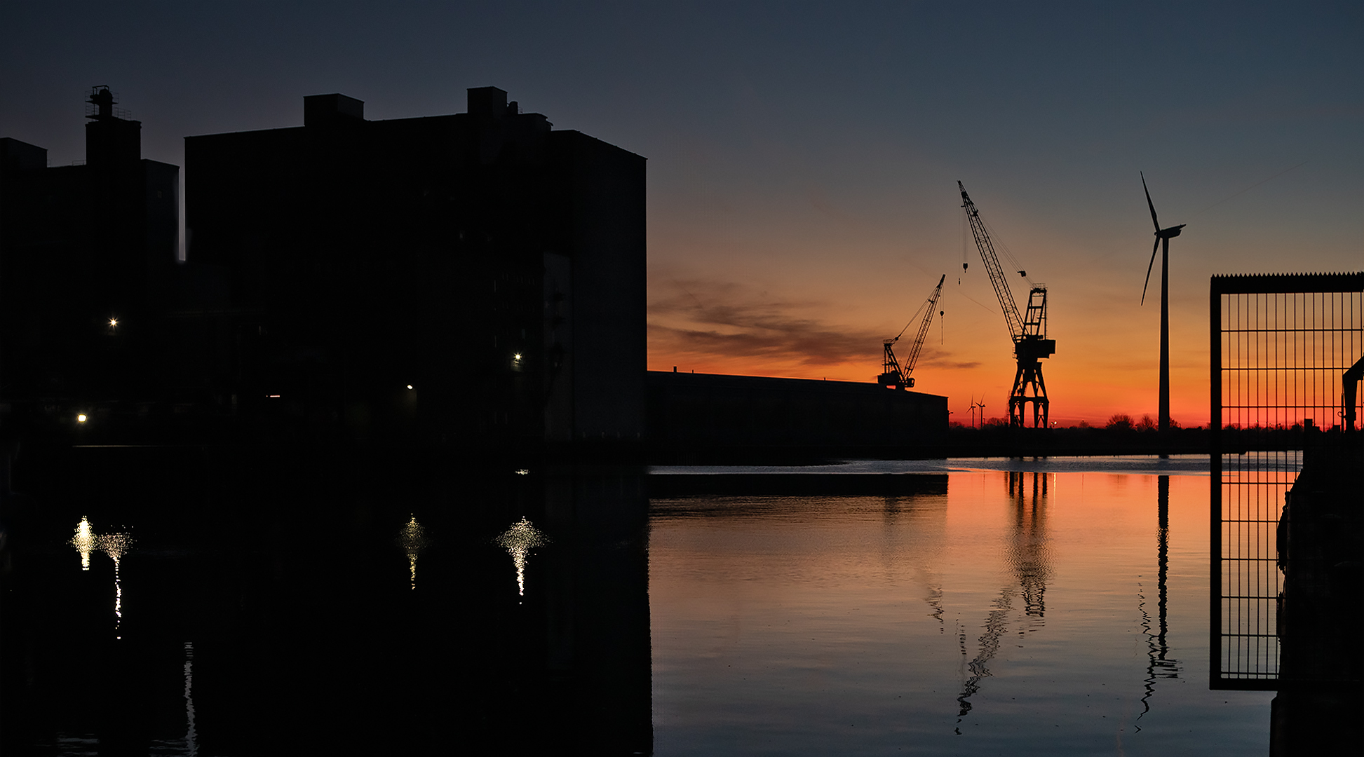 Abendlicher Hafenblick