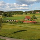 Abendlicher Schotterzug mit Frau Hundert