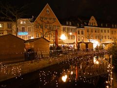 Abendlicher Weihnachtsmarkt