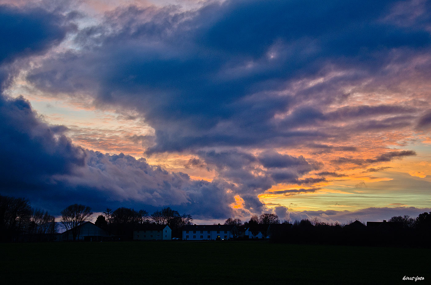 Abendlicher-Wolkenhimmel