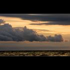 abendlicher Wolkenhimmel über der Ostsee