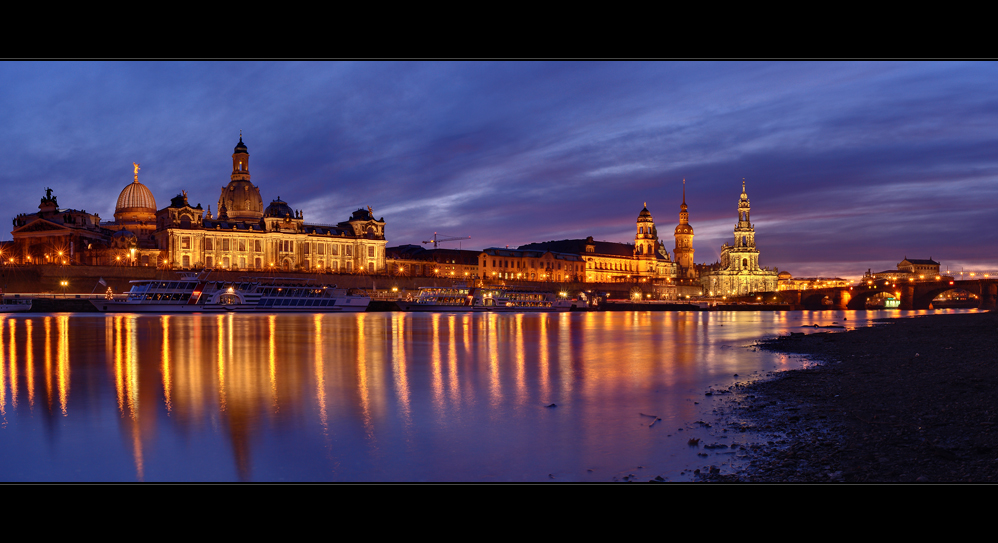 Abendliches Elbpanorama