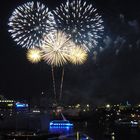 Abendliches Feuerwerk bei den Cruise Days 2012, Hamburg