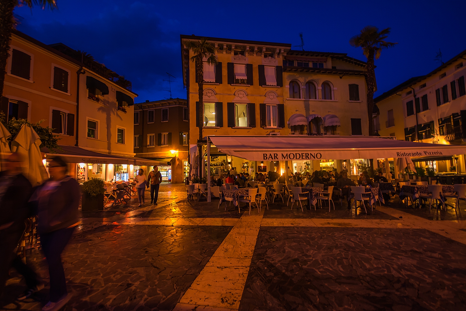 Abendliches Sirmione zur Blauen Stunde