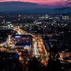 abendlich/nächtliches Freiburg vom Schlossberg aus