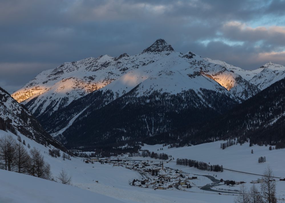 Abendlicht am Piz d' Esan