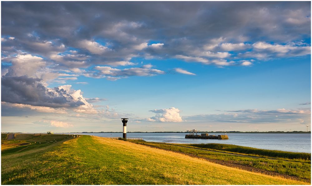 Abendlicht an der Elbe