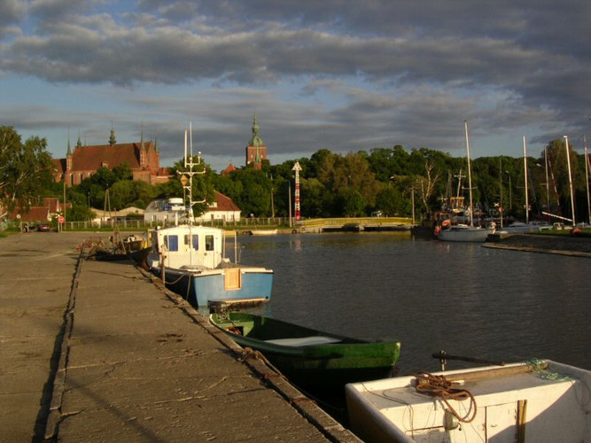 Abendlicht im Hafen Frombork