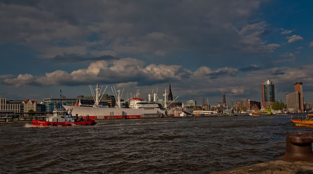 abendlicht in hamburg