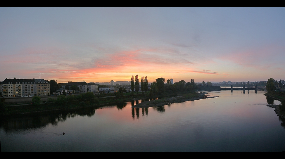 Abendlicht über der Mosel