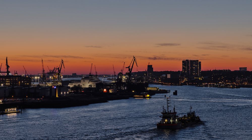 Abendlicht über der Stadt