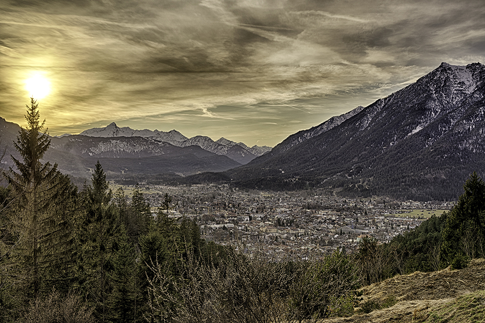 Abendlicht über Garmisch-Partenkirchen