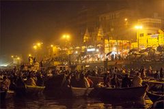Abendpuja am Ganges in Varanasi