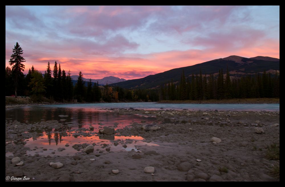 Abendröte am Athabasca River