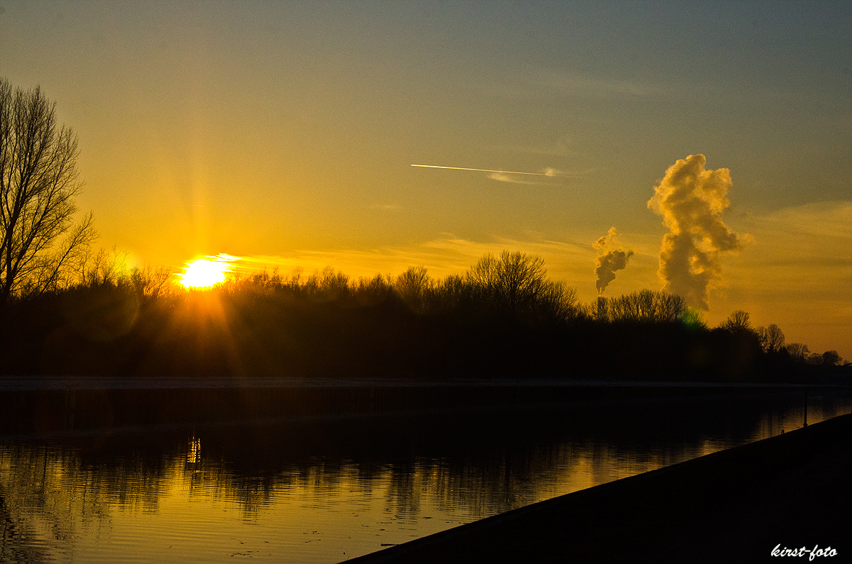 Abendromantik-am-Kanal