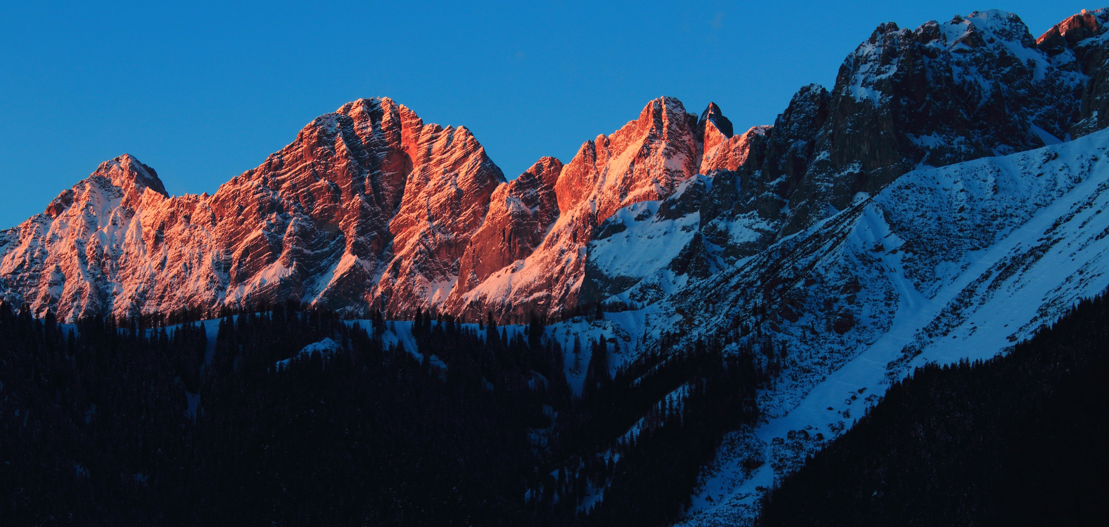 Abendrot am Dachsteinmassiv