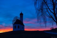 Abendrot an der Kapelle