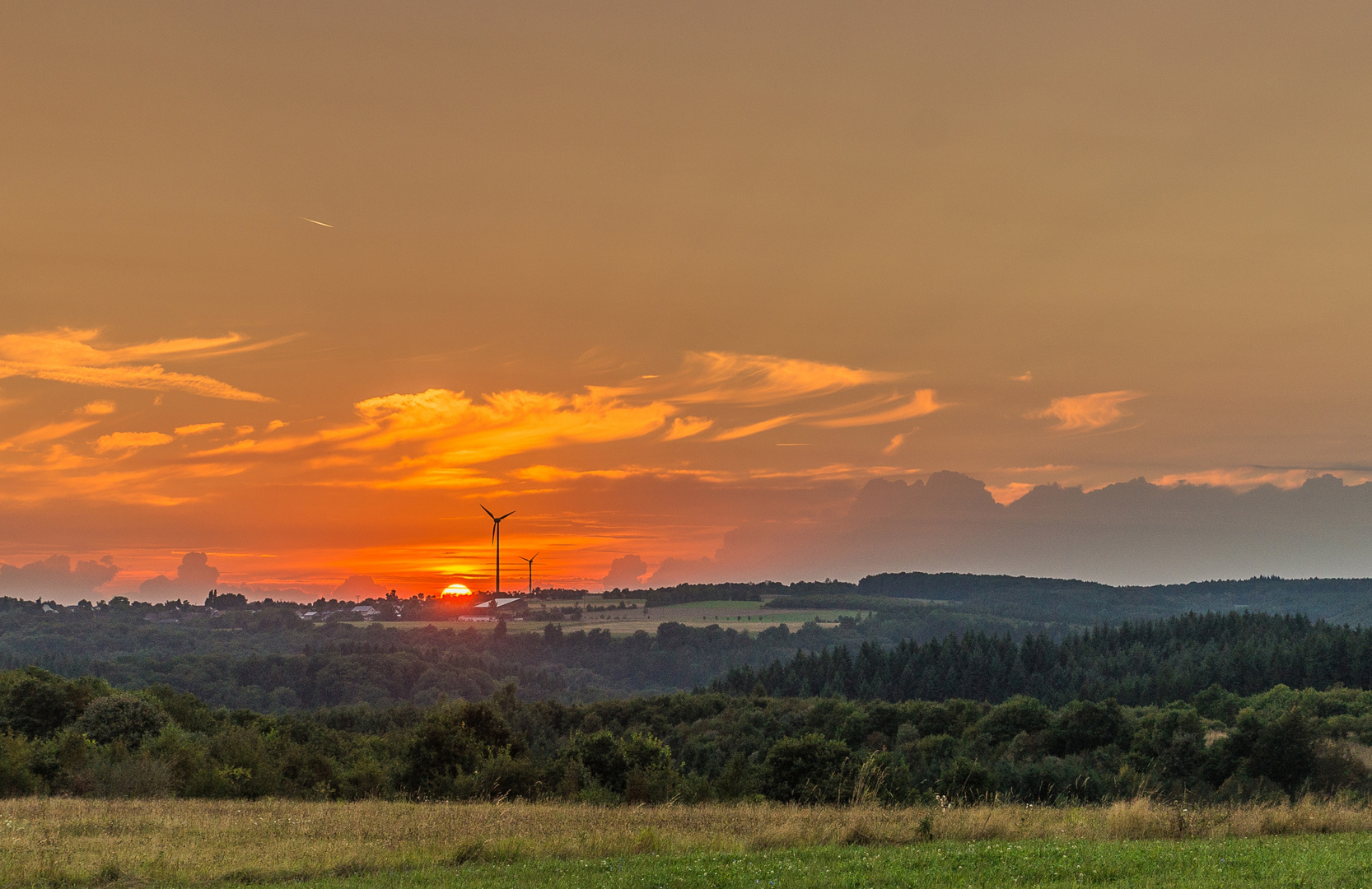 Abendrot bei Hontheim in der Eifel