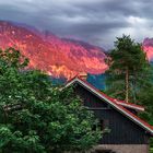 Abendrot im Rauhhornzug im Bergdorf Hinterstein