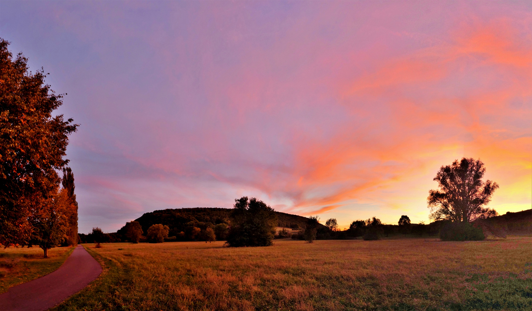 Abendrot im Taubertal.