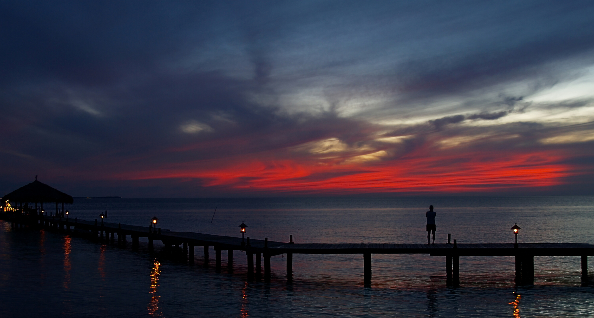 Abendrot mit Bootssteg