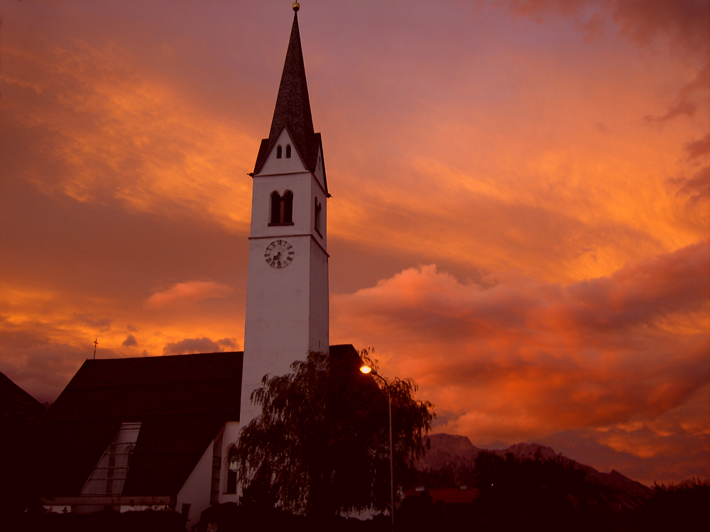 Abendrot über Aldrans (Tirol)