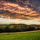 Abendrot über dem Dorf