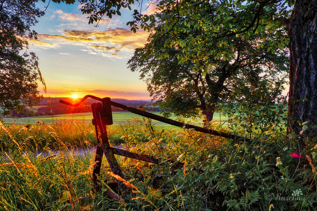 ABENDROT ÜBER DEM TAUBERTAL