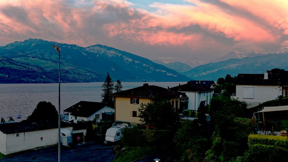 Abendrot über den Alpen