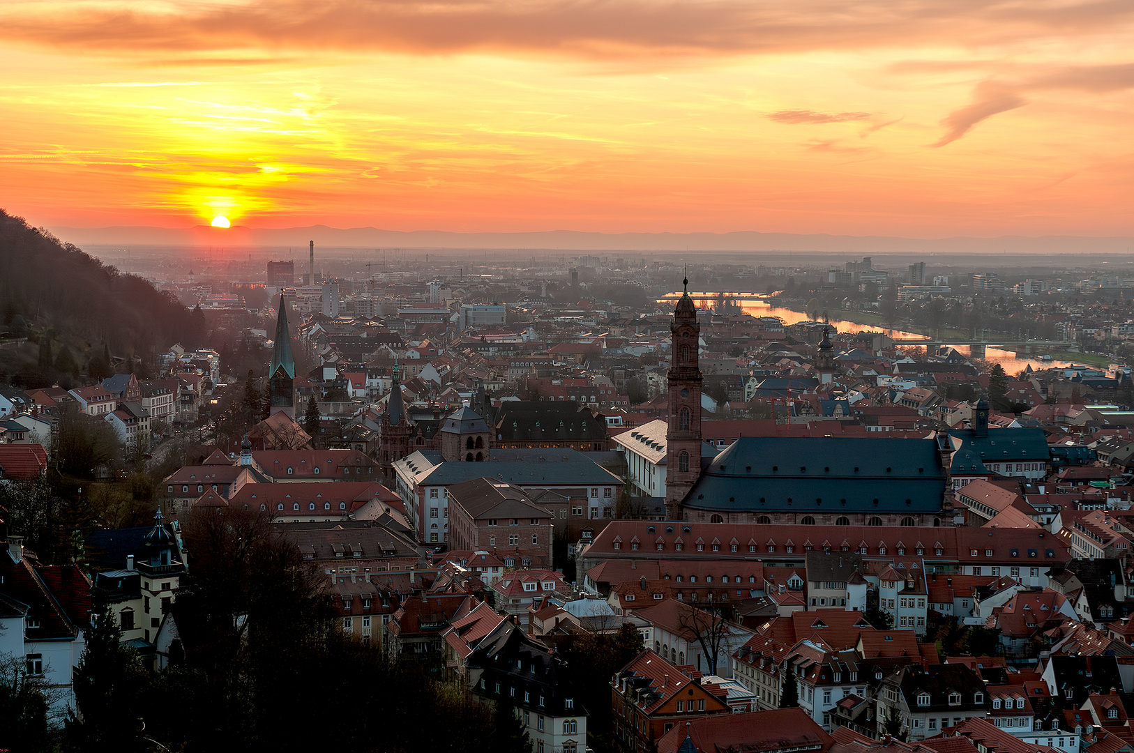 Abendrot über der Rheinebene