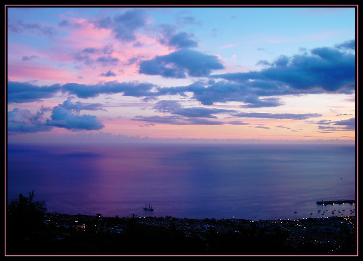 * Abendrot über Funchal *