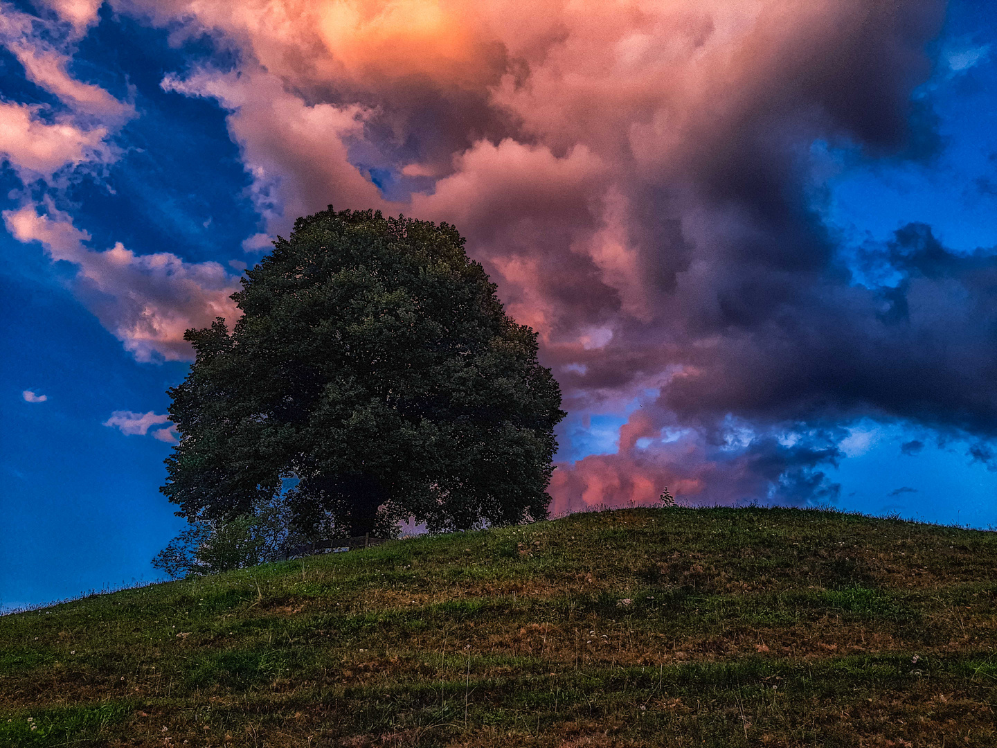 Abendrot überm Berg