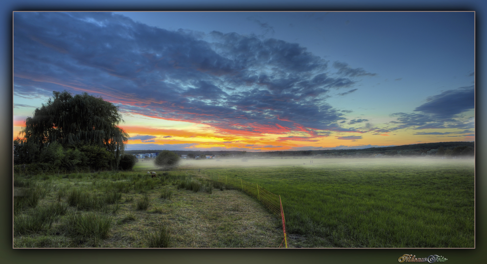 Abendrot und Nebel