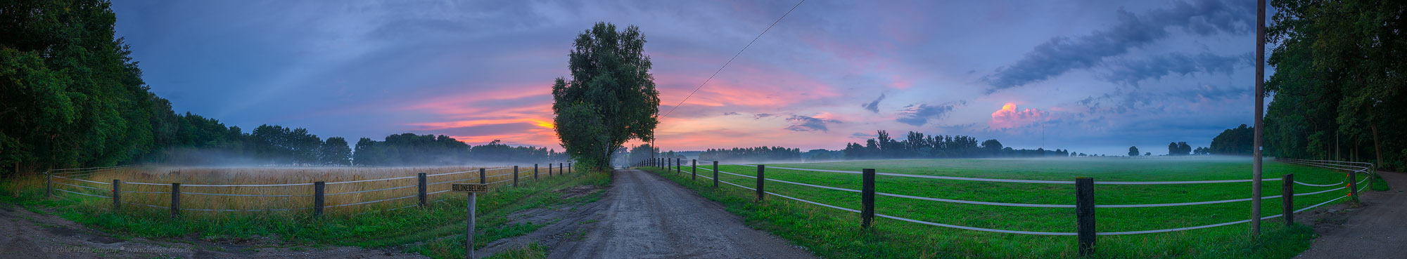 Abendrot und Nebel am Goldnebelhof; Oberhavel