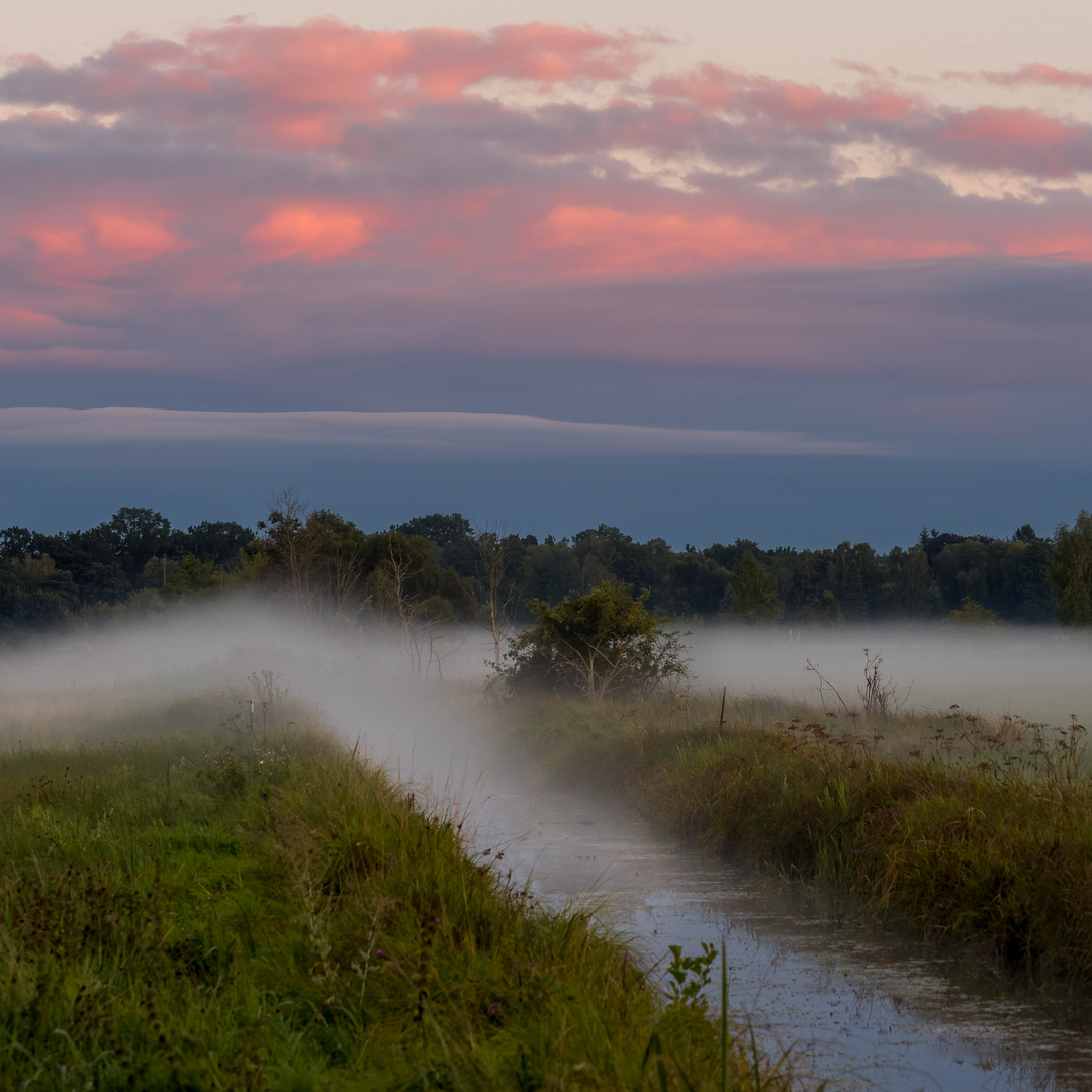 Abendrot und Nebel